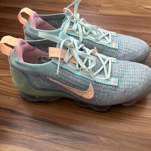 Women Nike Vapormax